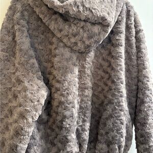 Plush Gray Teddy Jacket with Cozy Texture